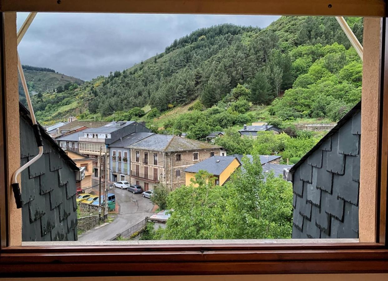 Hostal Restaurante Mendez Villafranca Del Bierzo Luaran gambar